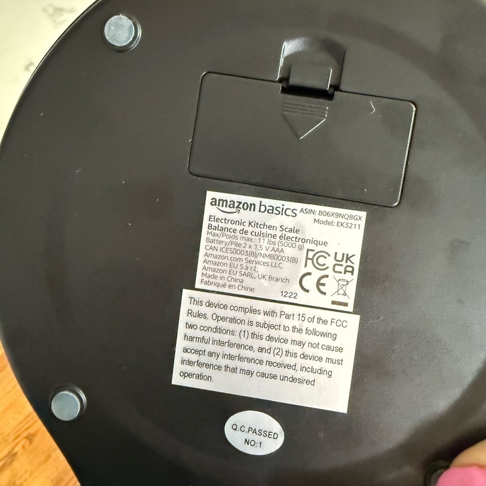 AmazonBasics Digital Kitchen Scale - Picture 3 of 4